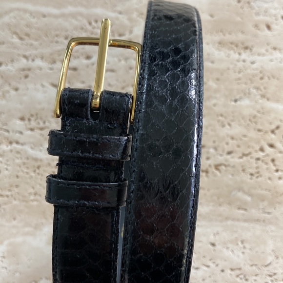 Black Snakeskin Belt w/ Gold Buckle, Made Taiwan, Size 32 - Picture 4 of 8